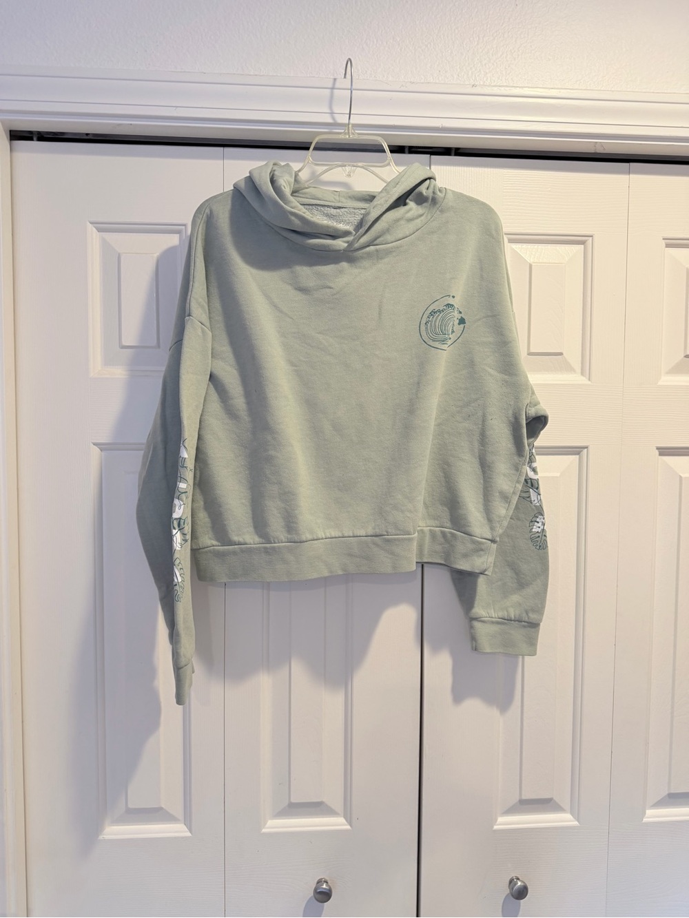 Kai Aloha Sage Green Cropped Graphic Hoodie - Size M #0162